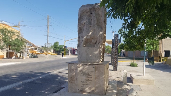 Columna Cabot, Chimbas